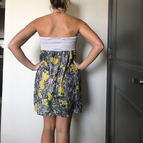 Strapless Neutral Colored Floral Dress - Picture 4 of 8
